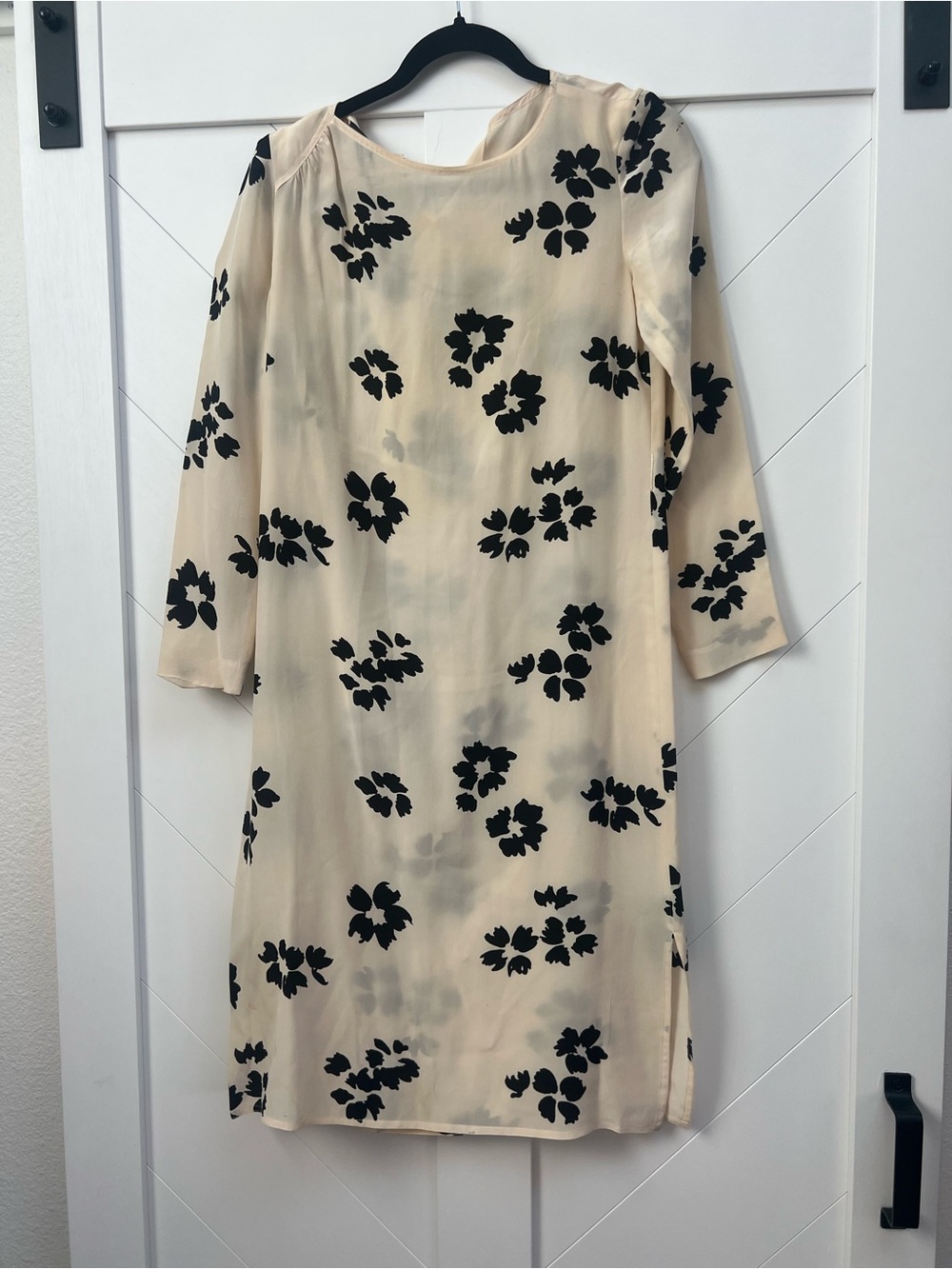 1970’s Vintage Diane Von Furstenberg Cream Shift Dress with Black Floral Print